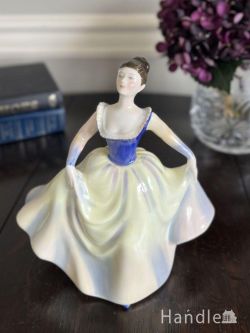 アンティーク雑貨 アンティークオブジェ 英国ROYAL DOULTON（ロイヤルドルトン）、LISAのフィギュリン