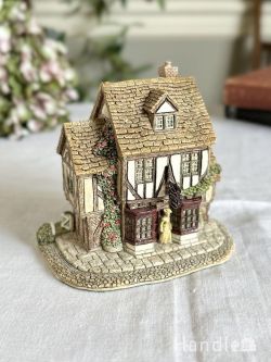 アンティーク雑貨 アンティークオブジェ 英国淑女が立ち寄る可愛いTeaRoom、イギリスから届いたLilliput Lane（リリパットレーン）