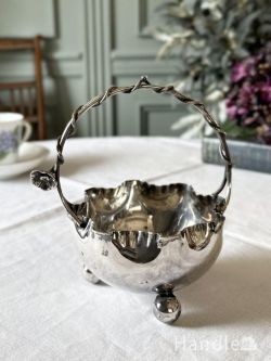 英国のアンティークシルバープレートのボウル、お花の形の持ち手付きのシュガーバスケット(h-1113-z)