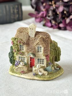 アンティーク雑貨 アンティークオブジェ 赤色のドアが可愛いLilliput Lane（リリパットレーン）、マザーオブパールが付いた英国のミニチュアハウス