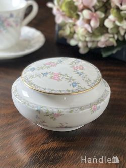 アンティーク雑貨 ジュエリーボックスアンティーク ミニ薔薇が描かれたアンティークの陶磁器、コールポート（Coalport）のトリンケットボックス