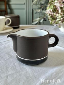 アンティーク雑貨 アンティーク食器 イギリスから届いたホーンジー（HORNSEA)のおしゃれな食器、コントラストのビンテージミルクピッチャー