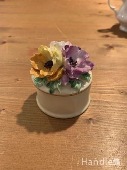 到着予定商品  アンティ―ク陶花ボックス