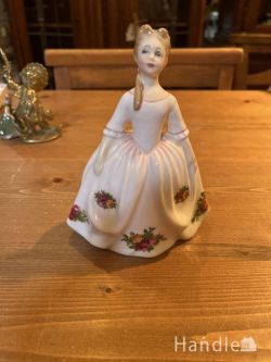 到着予定商品  アンティ―ク　フィギュリン