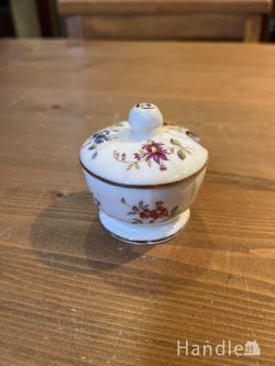 到着予定商品  アンティ―ク　ふたつき小物入れ