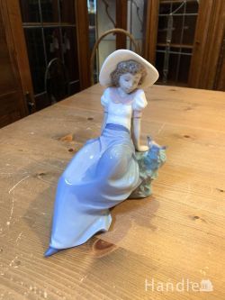 到着予定商品  アンティ―ク　フィギュリン(NAO)