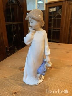 到着予定商品  アンティ―ク　フィギュリン(NAO)