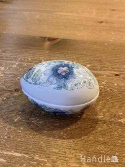 到着予定商品  アンティ―ク　フタ付き小物入れ