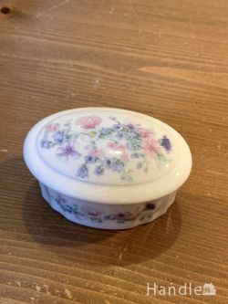 到着予定商品  アンティ―ク　フタ付き小物入れ