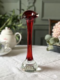 アンティーク雑貨 アンティーク花瓶 ルビー色のアンティークガラスが美しい花器、イギリスから届いたアンティークの一輪挿し