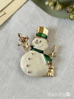 アンティーク雑貨 アンティークブローチ 幸せを運ぶグリーン色のマフラーを巻いたスノーマン、イギリスから届いたビンテージのおしゃれなブローチ
