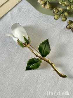 アンティーク雑貨 アンティークブローチ 純潔の白いバラのヴィンテージブローチ、イギリスで見つけた美しいアクセサリー