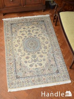 ナイーン（Naeen）の白い最高級ペルシャ絨毯、アラベスク模様が美しい 6Laの白ナイン(m-9916-z)