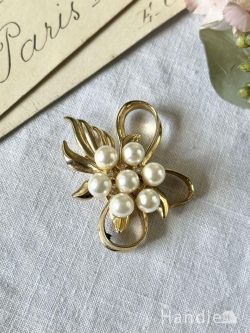 アンティーク雑貨 アンティークブローチ パールが付いたおしゃれなブローチ、イギリスから届いたビンテージアクセサリー
