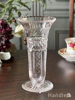 アンティーク雑貨 アンティーク花瓶 アンティークガラスのフラワーベース、イギリスのプレスドグラスの花瓶