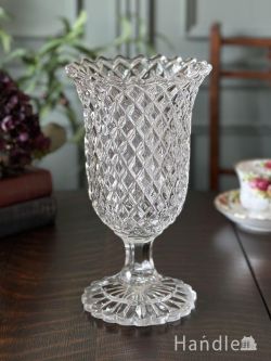 アンティーク雑貨 アンティーク花瓶 ダイヤ型の型押し模様が豪華なアンティーク花器、英国アンティークガラスのセロリーベース