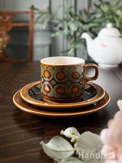 アンティーク雑貨 アンティーク食器 ホーンジー社の「Bronte」ブロンテシリーズ、ビンテージのカップ&ソーサー(トリオ)