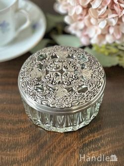 アンティーク雑貨 ジュエリーボックスアンティーク アンティークガラスのアクセサリーケース、イギリスのプレスドグラスのフタ付き小物入れ