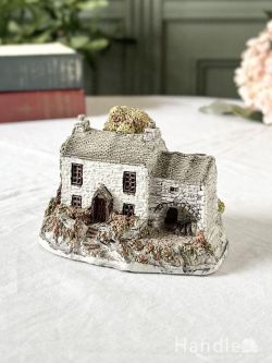 アンティーク雑貨 アンティークオブジェ 英国から届いたリリパット レーンの可愛いお家、1986年生まれのブレコンバッハ