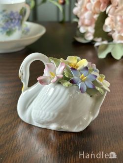 ロイヤルドルトン社のアンティークの陶花、スワン×お花のおしゃれなフィギュリン(h-1357-z)