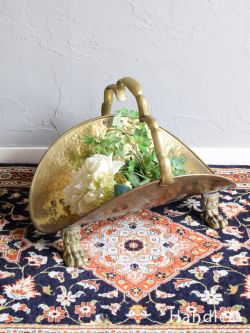 アンティーク雑貨 その他 アンティーク家具 英国から届いたアンティークのバスケット、真鍮製のおしゃれなログバスケット