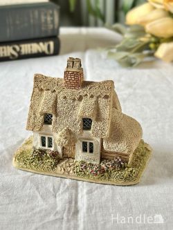 アンティーク雑貨 アンティークオブジェ 茅葺屋根と漆喰の壁が可愛いミニチュアハウス、アンティークのLilliput Lane（リリパットレーン）