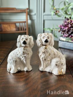 アンティーク雑貨 アンティークオブジェ 英国BESWICK窯のアンティークの陶磁器、真っ白なスタッフォードシャードッグ