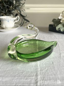 イギリスから届いたアンティークガラスの白鳥、爽やかなグリーン色のアンティーク器(pg-8363)