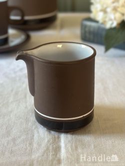 アンティーク雑貨 アンティーク食器 イギリスから届いたホーンジー（HORNSEA)のおしゃれな食器、コントラストのビンテージミルクピッチャー