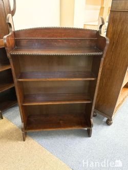 到着予定商品 アンティークのキャビネット アンティーク　ブックシェルフ