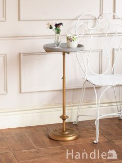 アンティーク風 アンティーク風の家具 おしゃれなアンティーク調のテーブル、高さ調整が出来るラウンド型のサイドテーブル