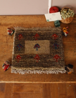 アンティーク雑貨  ギャッベ