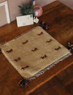 アンティーク雑貨  ギャッベ