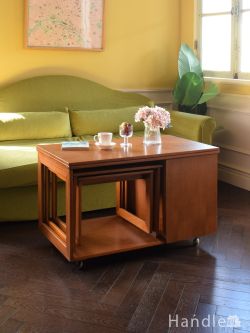 アンティーク家具 アンティークのテーブル イギリスから届いたビンテージのテーブル、マッキントッシュ社のネスト型コーヒーテーブル