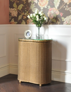 アンティーク家具 ブランケットボックス・収納ボックス アンティーク家具、ビーンズ型のロイドルームボックス(ゴールド)