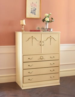 アンティーク家具 アンティークのチェスト フランスのアンティーク家具、ホワイトペイントのカップボードチェスト（食器棚）