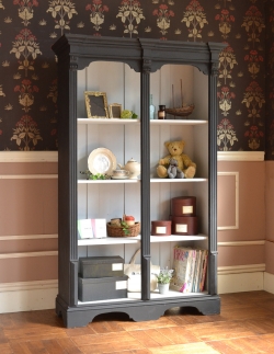 アンティーク家具 アンティークのキャビネット アンティークのフレンチ家具、ブラックペイントのブックケース(本棚)