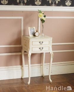 アンティーク家具 アンティークのチェスト ドレッシーなベッドサイドチェスト、フレンチスタイルのアンティーク家具