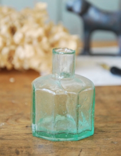 アンティーク雑貨  1930年代のアンティーク インクボトル 