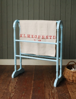 アンティーク家具 その他 アンティーク家具 1940年代のアンティーク タオルハンガー(ブルー)