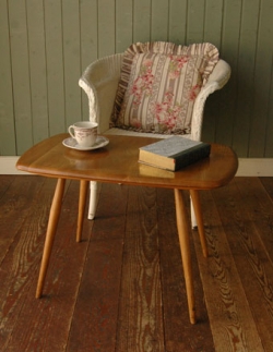 アンティーク家具 アンティークのテーブル 1970年代のアンティーク  アーコール コーヒーテーブル