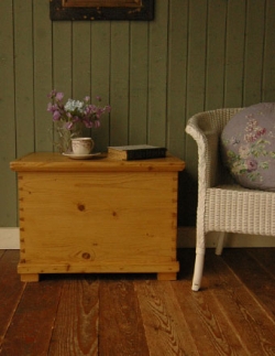 アンティーク家具  1930年代のアンティーク ブランケットボックス