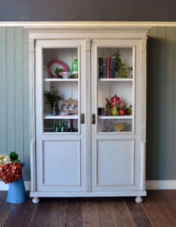 アンティーク家具 1930年代のアンティーク ガラスキャビネット