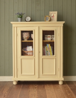 アンティーク家具 フランスから輸入のアンティーク家具、グリアージュのペイントキャビネット