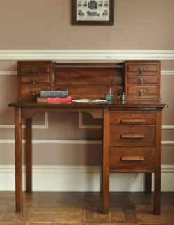 アンティーク家具  1930年代のアンティーク ジュエリードローワー