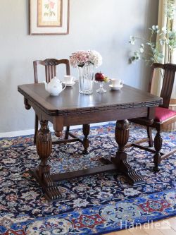 アンティーク家具 アンティークのテーブル カンタンに伸び縮みする便利なダイニングテーブル、英国アンティークのカッコいいドローリーフテーブル