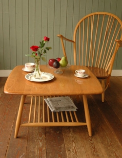 アンティーク家具 アンティークのテーブル アンティーク  アーコール コーヒーテーブル