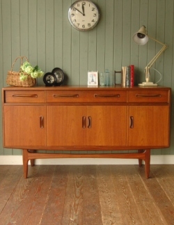 アンティーク家具  G-PLAN アンティーク サイドボード