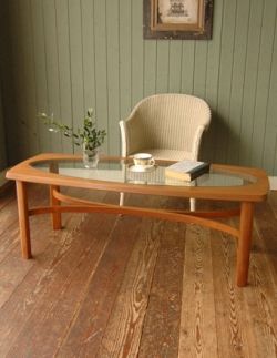 アンティーク家具 1970年代のアンティーク コーヒーテーブル(ネイサン)