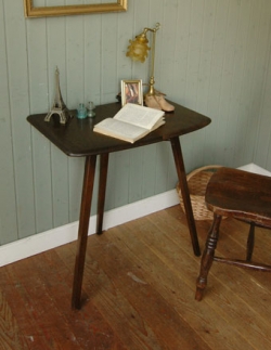 アンティーク家具 アンティークのテーブル アンティーク  アーコール テーブル （ダーク）